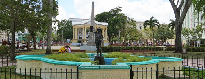 vidal_park_santa_clara_cuba